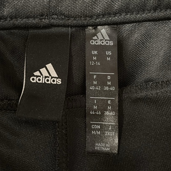 Adidas 7/8 Cropped Snap Pants Women's DQ2889 - Picture 14 of 15